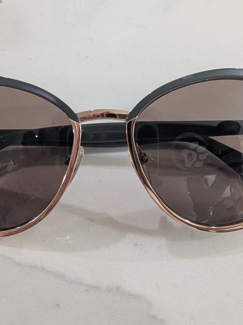 Marc by Marc Jacobs Black Rose Gold Round Oversized Sunglasses Like New
